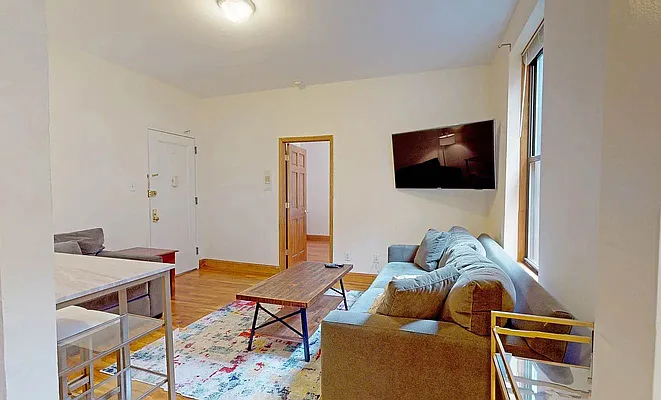 Rented by City Stop Realty | media 5