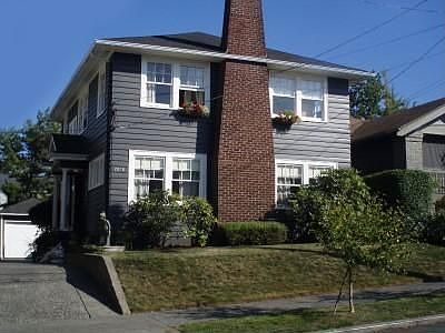 2nd image of 2026 Federal Ave E