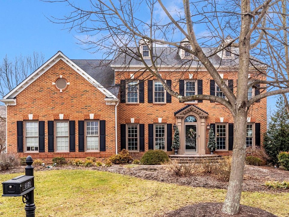 1st image of 6609 Mackenzie Pl