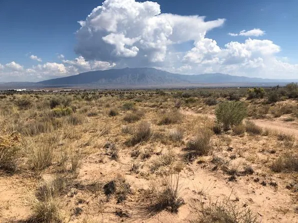 9th St NE, Rio Rancho, NM 87144