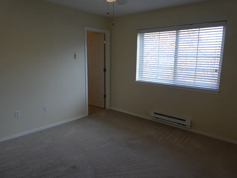 7123 SW Sagert St #104 — Photo 16