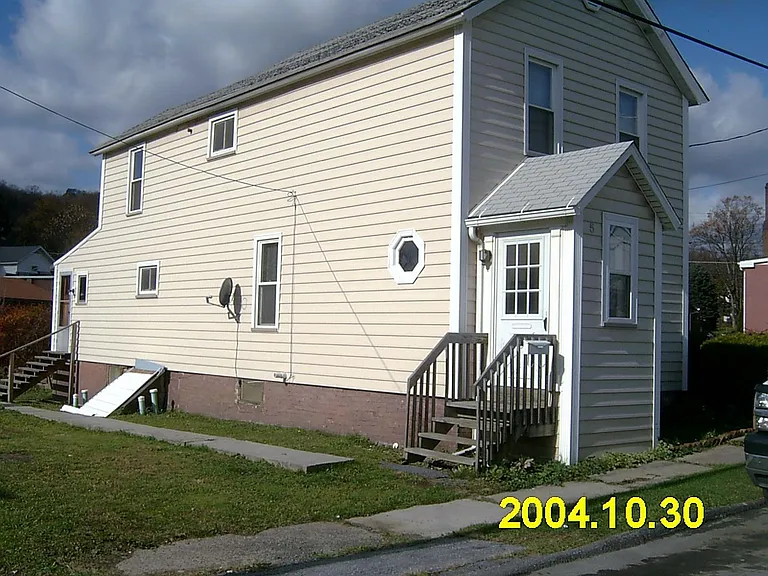 5 S Park St — Photo 2