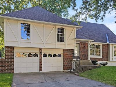 6206 Mullen Rd, Shawnee, KS, 66216