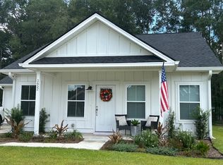 1652 Ashantilly Dr, Darien, GA 31305