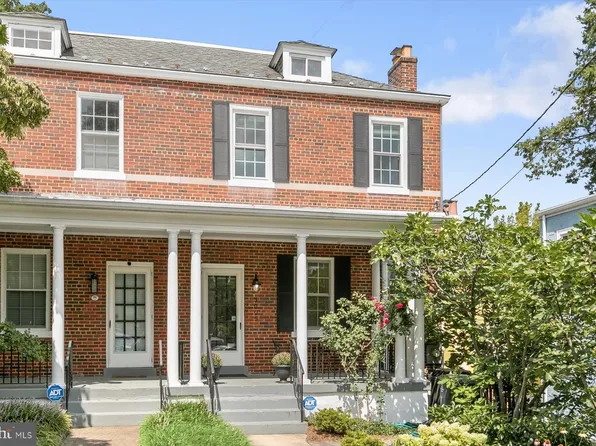3005 Ordway St NW, Washington, DC 20008