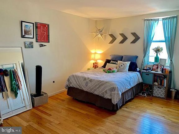 4th image of 1520 Kater St APT B