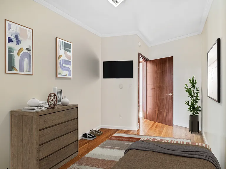 211 W 109th St #2B — Photo 3