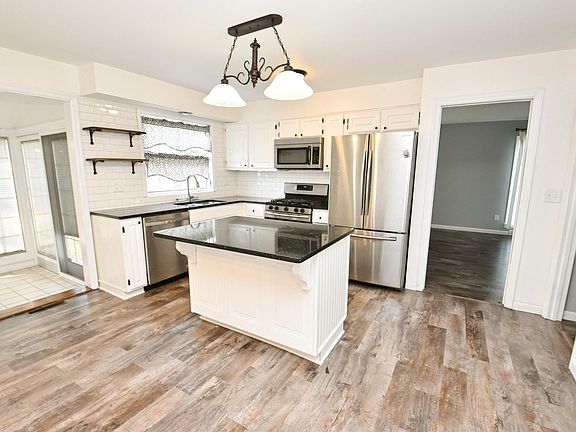 2nd image of 18820 Pawnee Ln