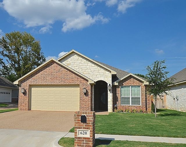 1st image of 620 Golden Ct