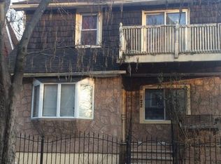 122 Pine Grove Ter, Newark, NJ 07106