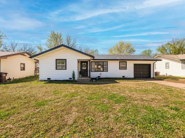 401 W 5th St, Haysville, KS 67060