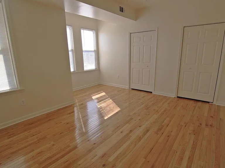 2524 W Girard Ave #2 — Photo 10