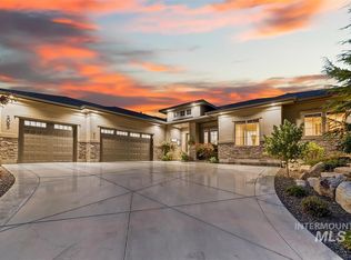 2093 E Lodge Trail Dr, Meridian, ID 83642