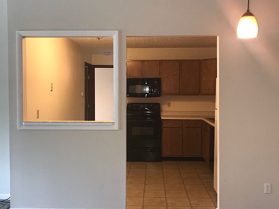 5th image of 7236 Creekview Dr APT 9