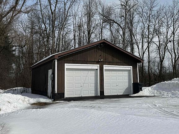 3rd image of 60 Hidy Ave