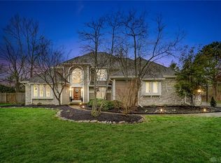 1680 Chartwell Dr, Dayton, OH 45459