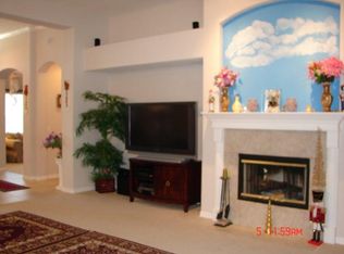 521 Majestic Oak Dr, Apopka, FL 32712
