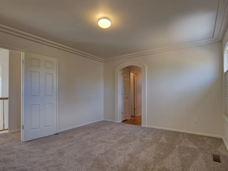 1352 Lookout Springs Dr — Photo 27