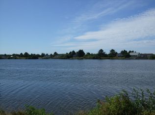 813 Wawona Ave SW, Ocean Shores, WA 98569