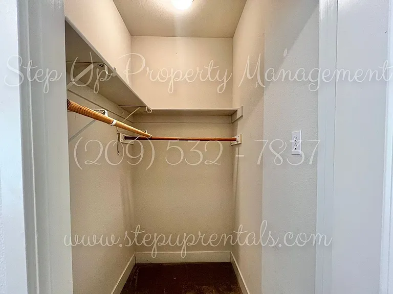 121 Pepperwood Ln — Photo 15