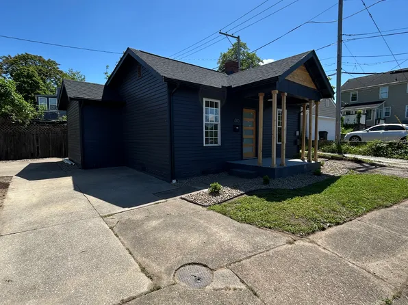1310 14th St, Huntington, WV 25701