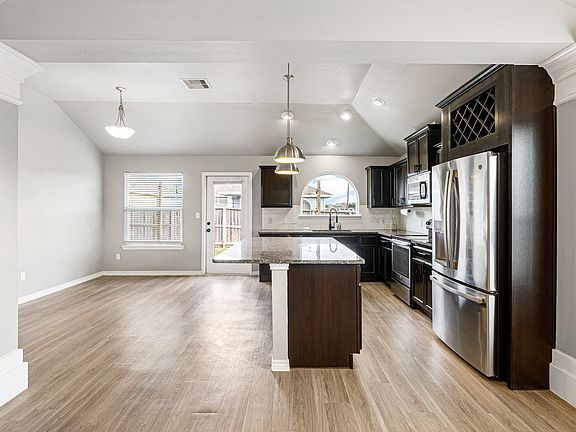 4th image of 7434 Kolda Dr