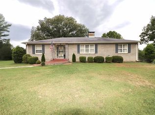 1908 S College St, Trenton, TN 38382