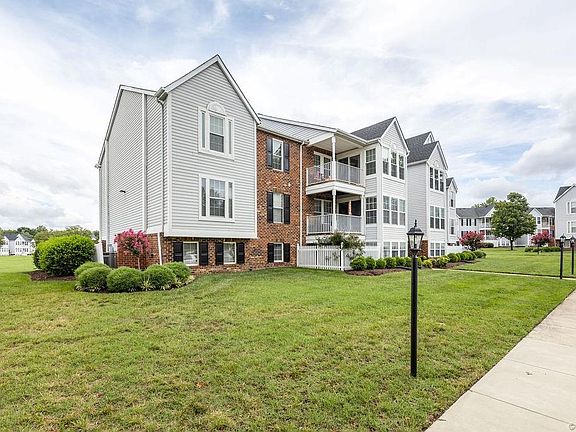 5th image of 9392 Wind Haven Ct Unit 405
