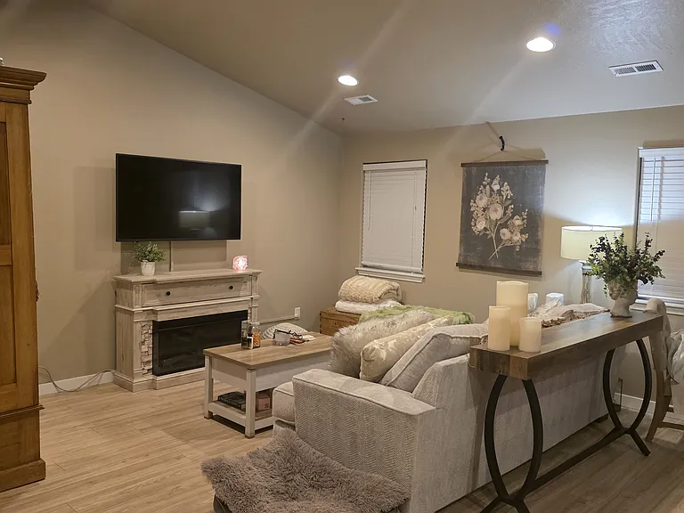 1127 S Soda Rd — Photo 6