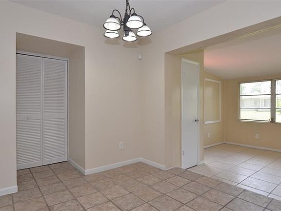4th image of 827 Trafalgar St