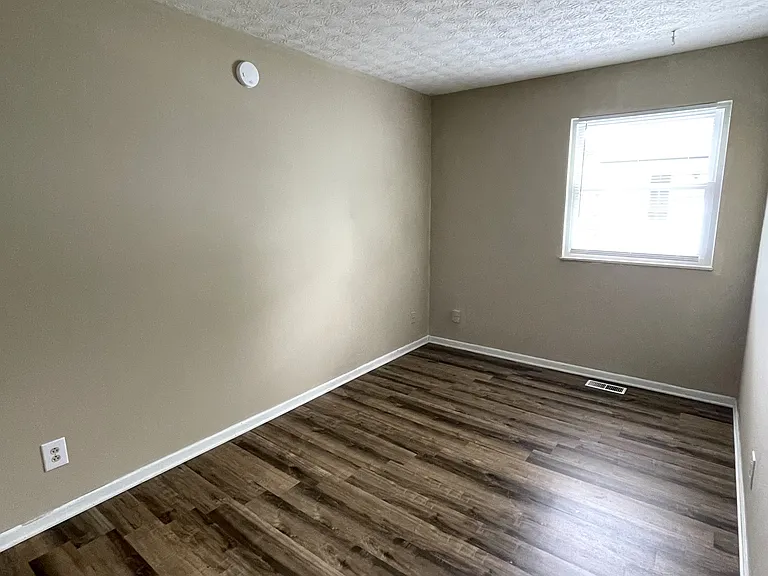 4849 Snowbird Cir — Photo 8
