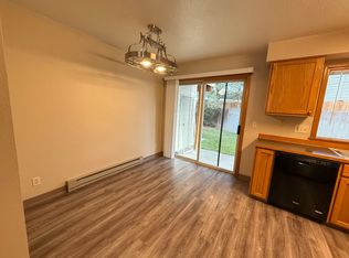 2022 NE Neil Way #1, Bend, OR 97701