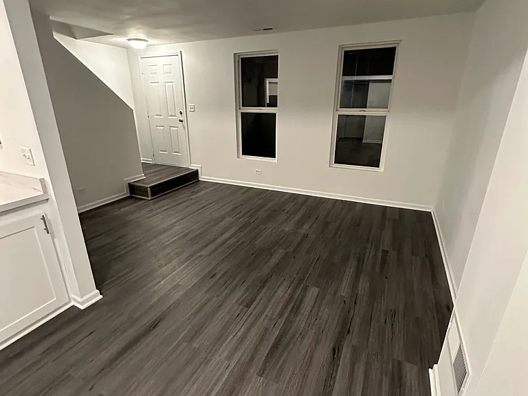 923 Four Seasons Blvd — Photo 6