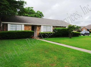 3500 Oak Hollow Dr, Bryan, TX 77802