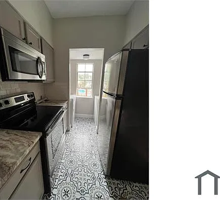 3 bed, 1312 sqft, $1,750 — Photo 4