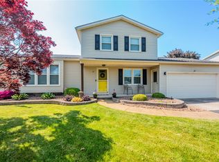 37 Flynnwood Dr, Rochester, NY 14612