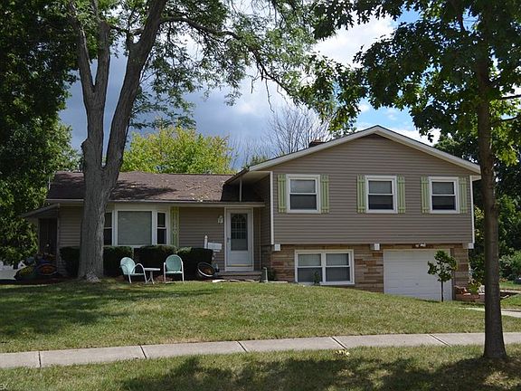 2nd image of 940 Miller Dr