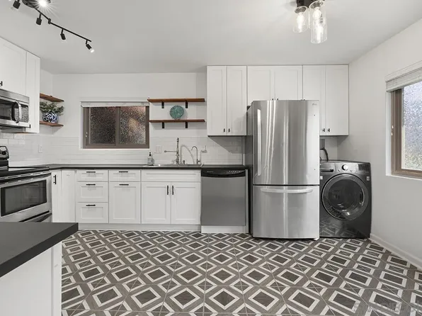 5472 Adobe Falls Rd Unit 7, San Diego, CA 92120