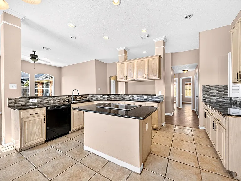17414 Erin Way Ct — Photo 23