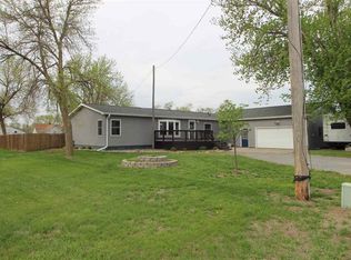 513 Lewis Ave, Meadow Grove, NE 68752