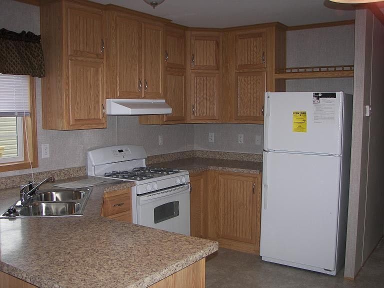 2nd image of 45 Mantua Grove Rd Trlr R16