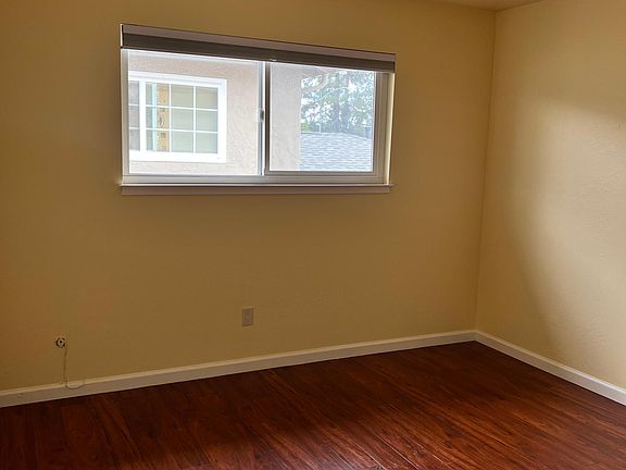 5th image of 634 Bolton Ct APT 3