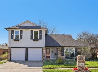 1105 Parkhill Ave, Saginaw, TX 76179