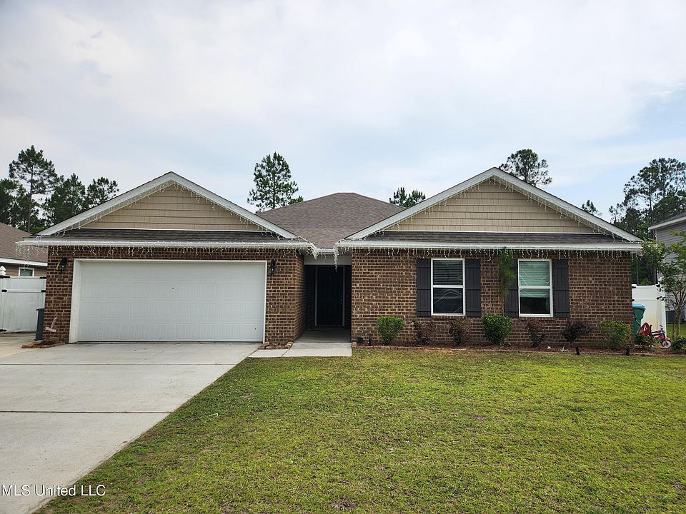 1st image of 7 Whisperwood Ln