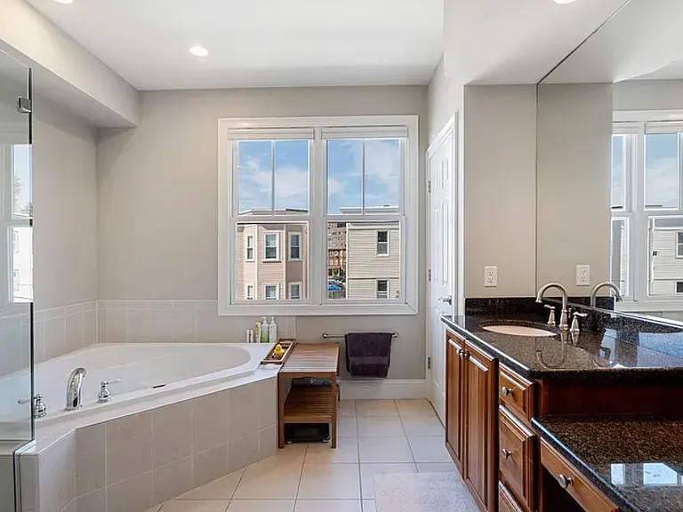 15 Dimick St #3 — Photo 9