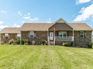 1019 Dusty Dr, Cross Plains, TN 37049