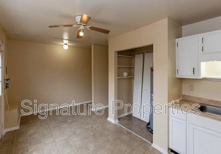 908 Anvil Rd — Photo 9