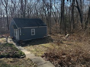 61 Old Stagecoach Rd, Redding, CT 06896