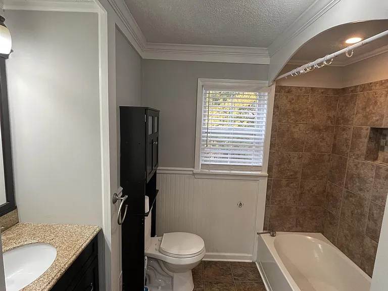 306 Forest Hills Dr — Photo 9