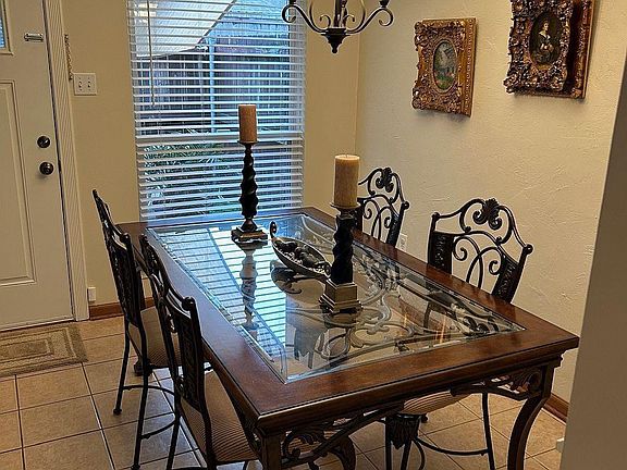 3rd image of 930 Ridgepoint Ct #16-A